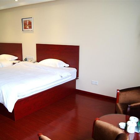 Shell Taiyuan South Station New South-East Bus Station Hotel Екстериор снимка
