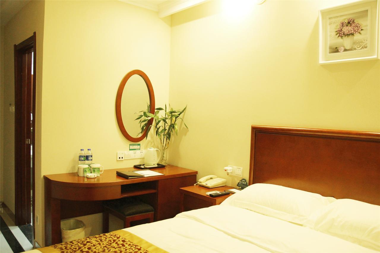 Shell Taiyuan South Station New South-East Bus Station Hotel Екстериор снимка