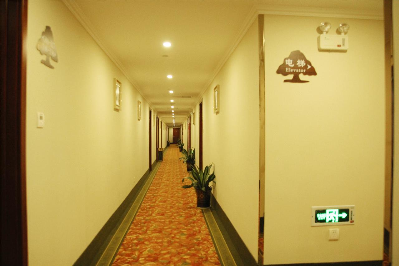 Shell Taiyuan South Station New South-East Bus Station Hotel Екстериор снимка